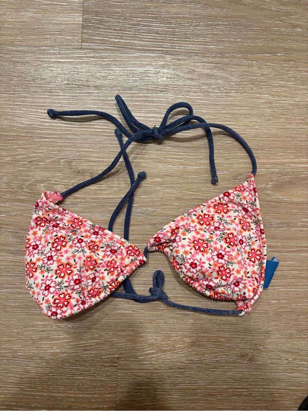 lei bikini top